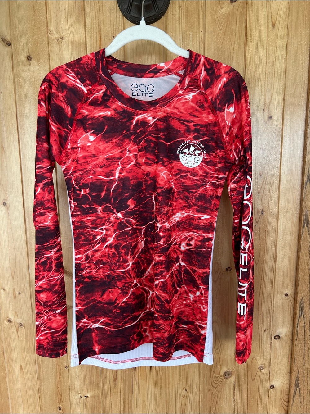 Women's eaG Elite Red Long-Sleeve Performance Fishing Shirt Size Small